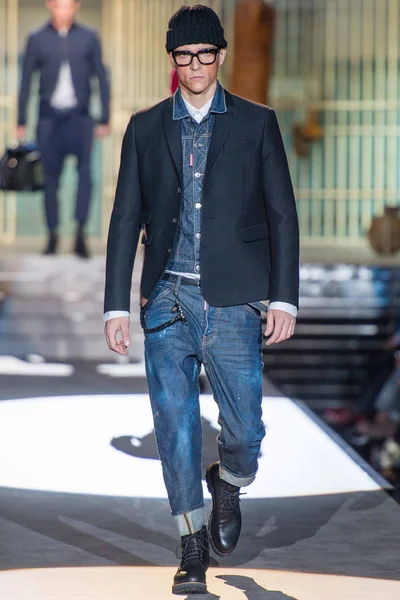 Look 7